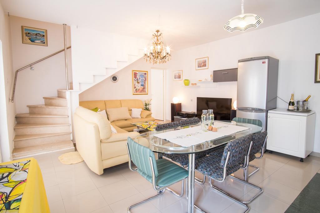 Apartment Katarina Malinska Szoba fotó